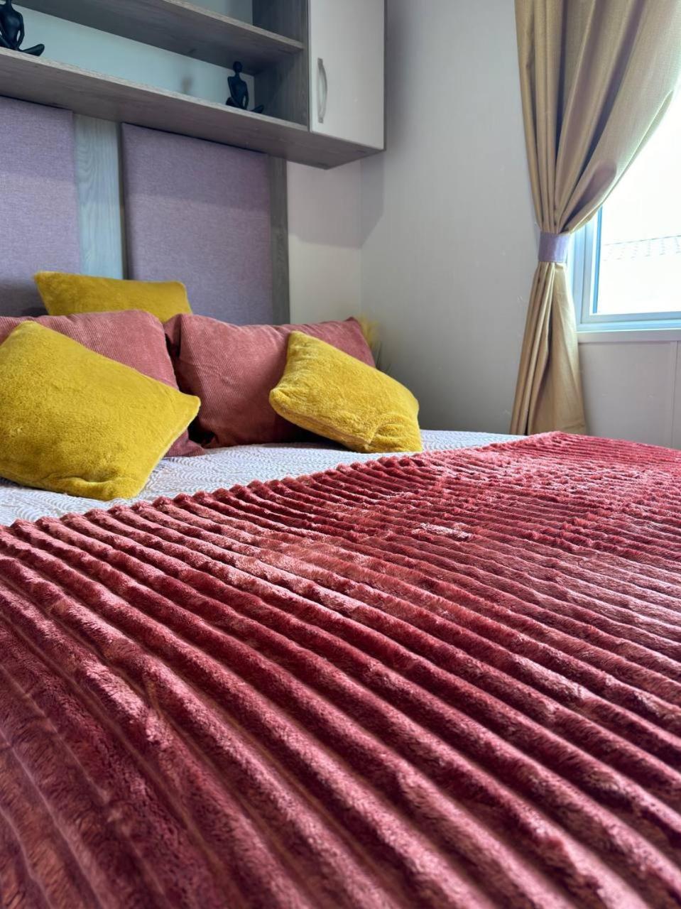 Holiday Home In Durdle Door With Stunning Sea View Уэст-Лулворт Экстерьер фото