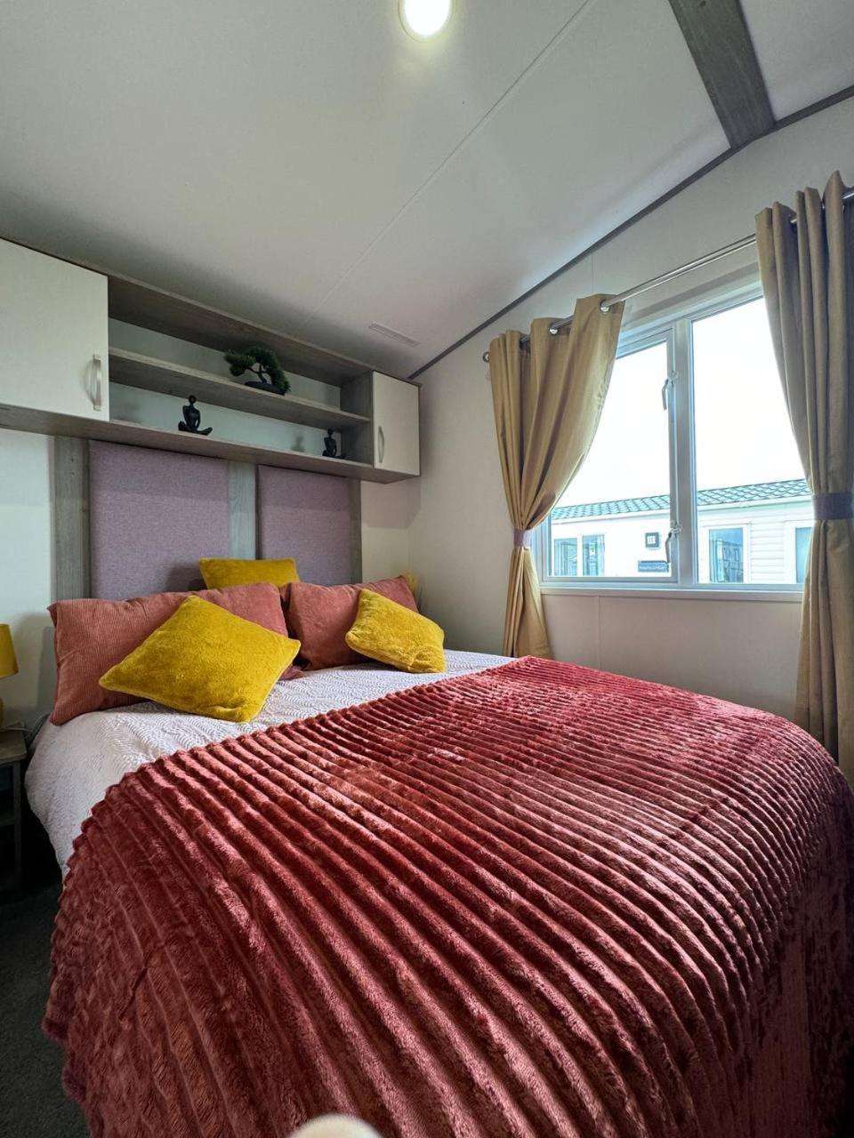 Holiday Home In Durdle Door With Stunning Sea View Уэст-Лулворт Экстерьер фото
