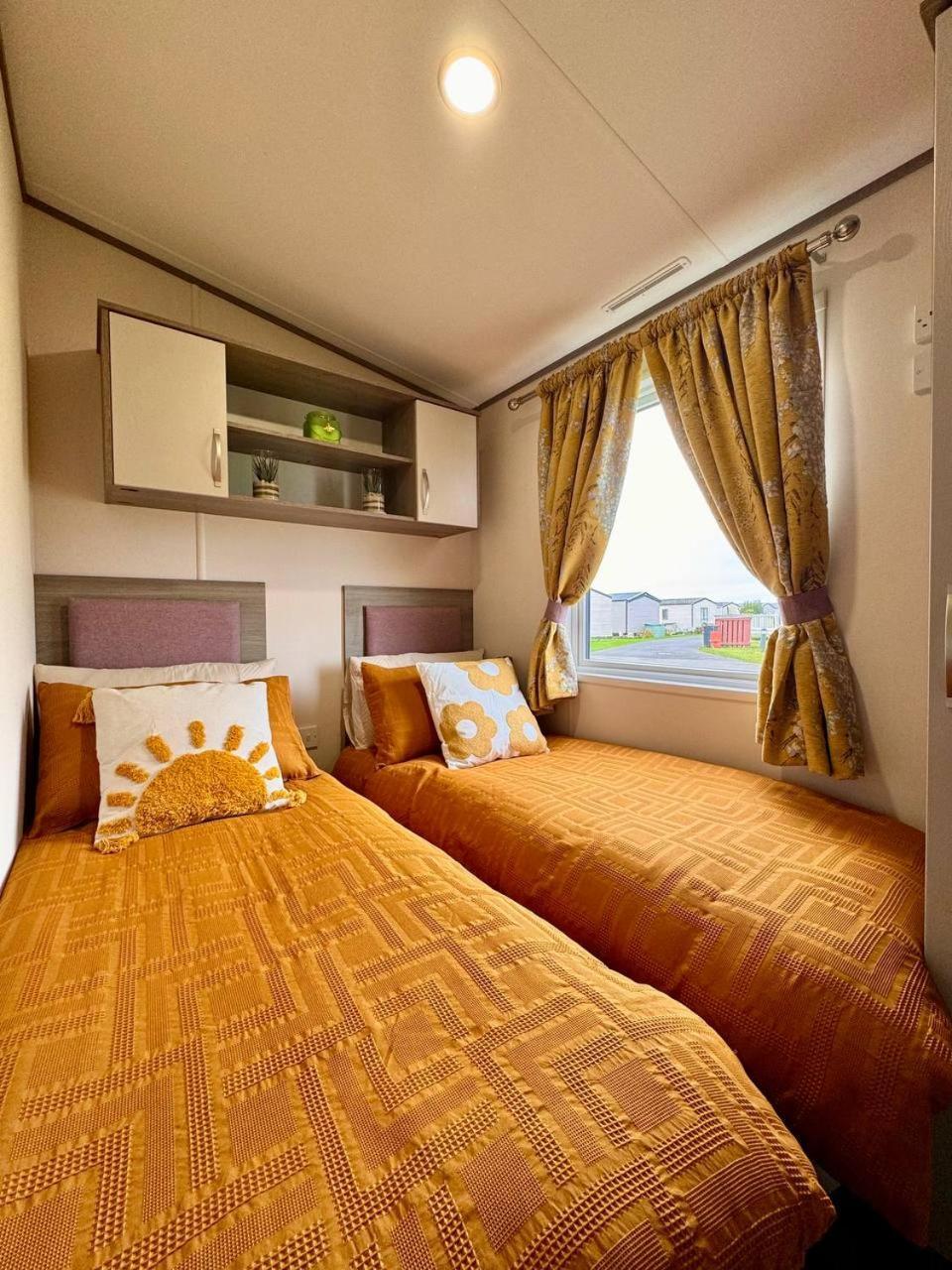 Holiday Home In Durdle Door With Stunning Sea View Уэст-Лулворт Экстерьер фото