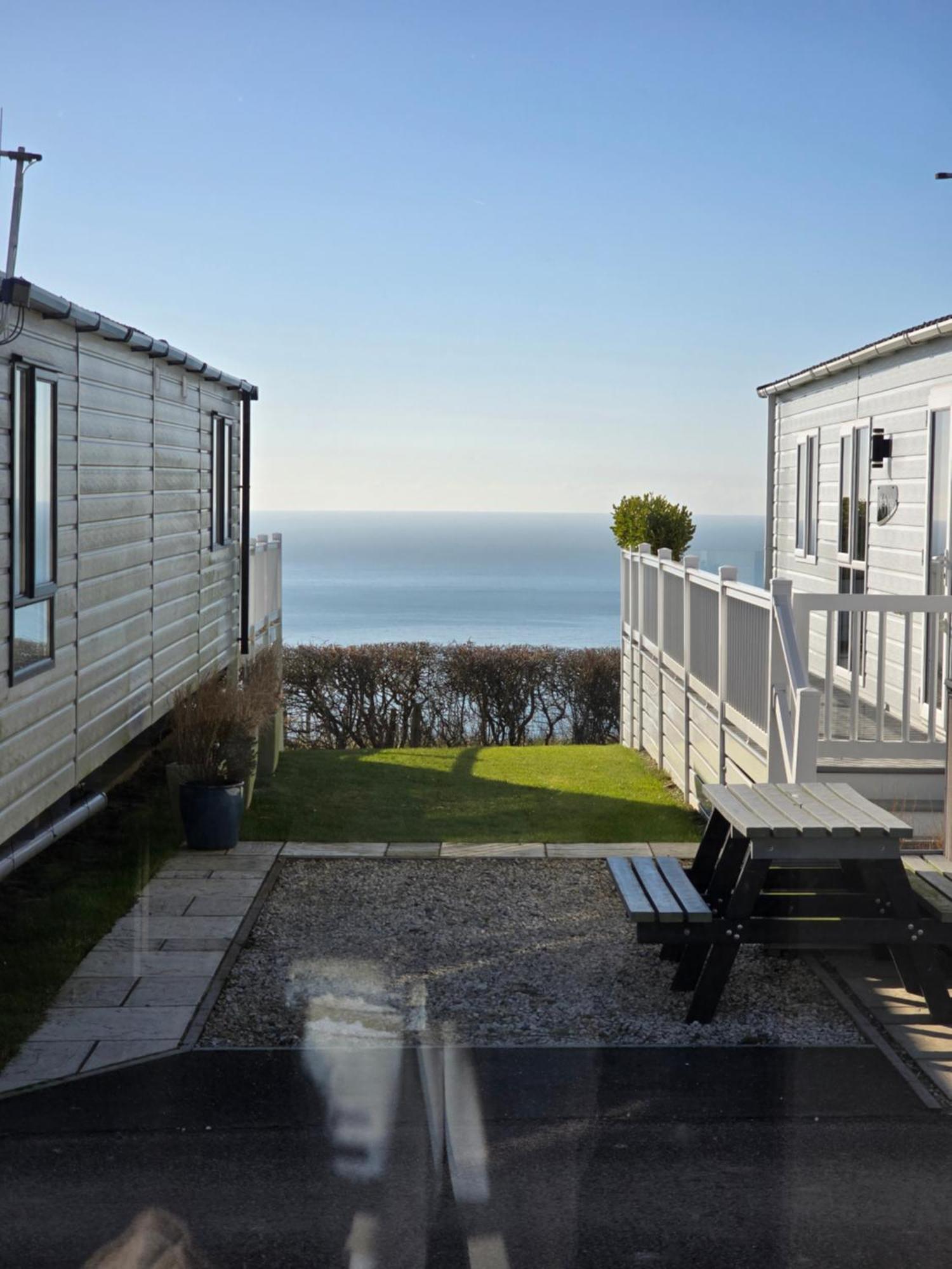 Holiday Home In Durdle Door With Stunning Sea View Уэст-Лулворт Экстерьер фото